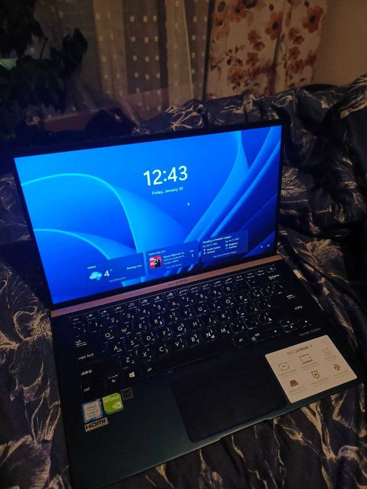 Asus ZenBook 14 UX433FN – i7, 8GB RAM, 512GB SSD