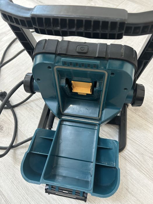 Makita DML 805 proiector