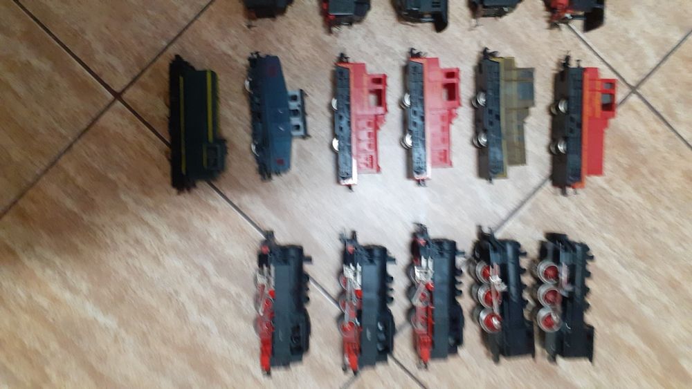 Locomotive trenulet electric scara HO