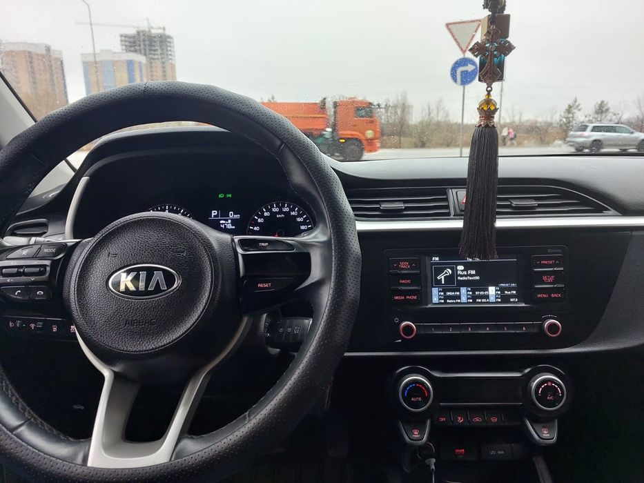 Продам автомобиль Kio Rio