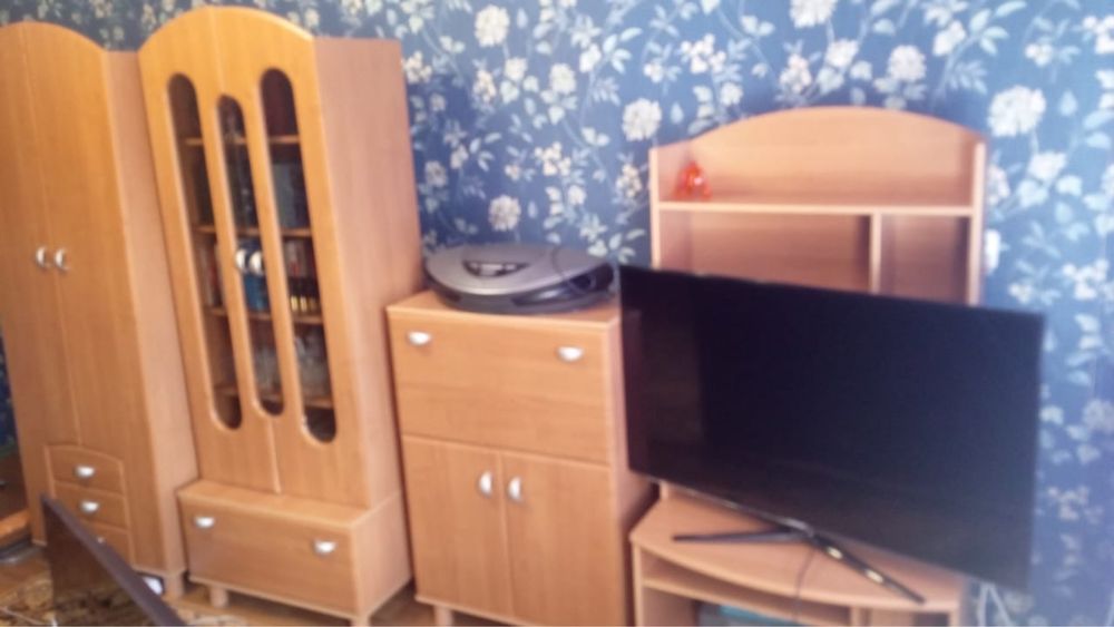 Продам стенку состояние хорошее