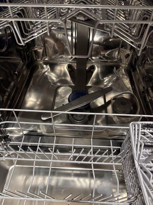 Съдомиялна за вграждане 60см Smegg