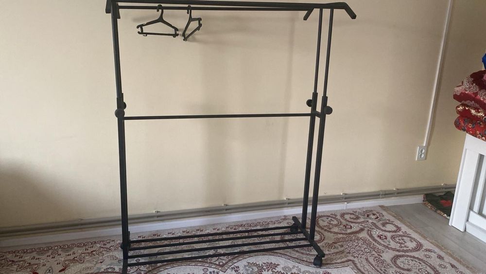 Вешалка напольная польный металл