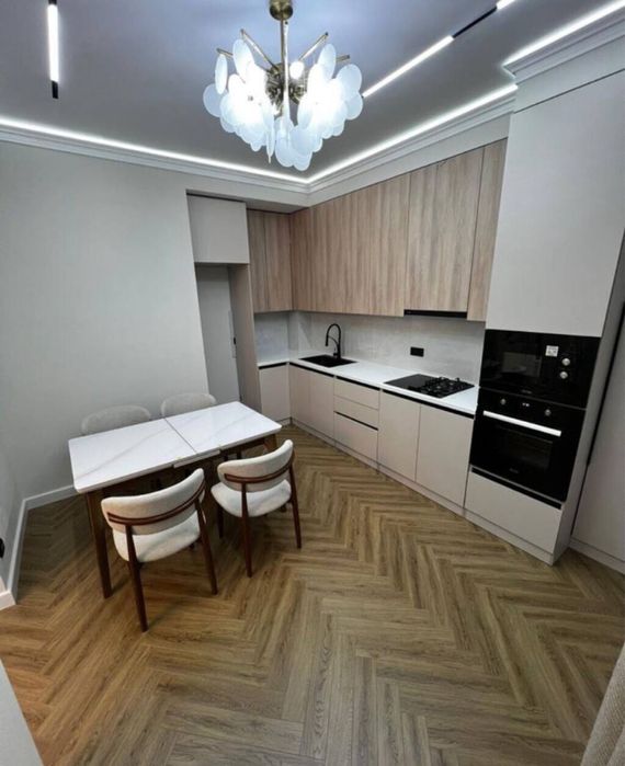 8 Продам квартиру 2/7/10 Яккасарайский район