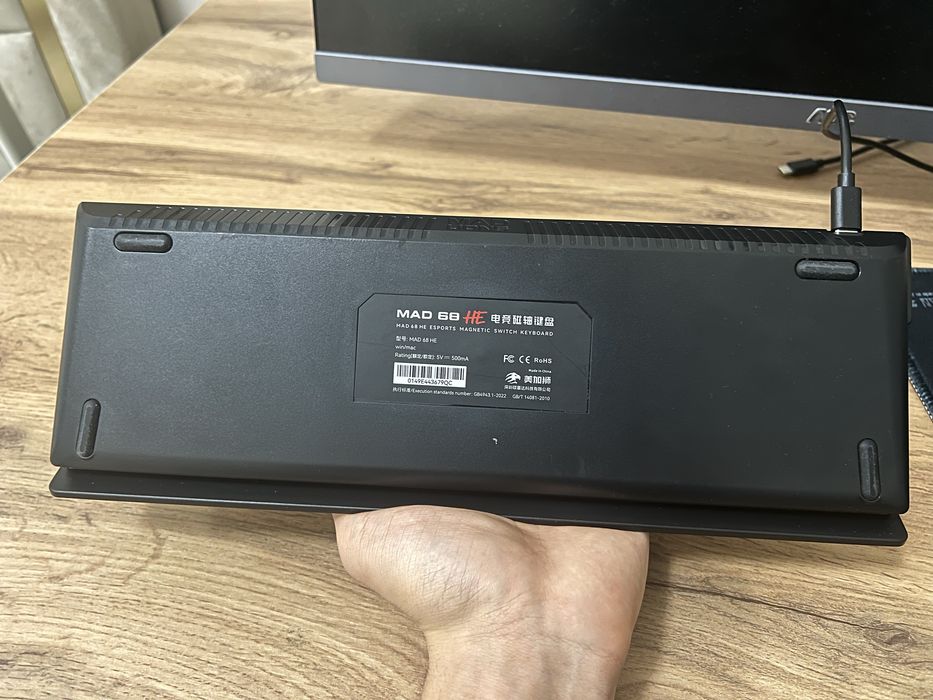 mad68he магнитная клавиатура