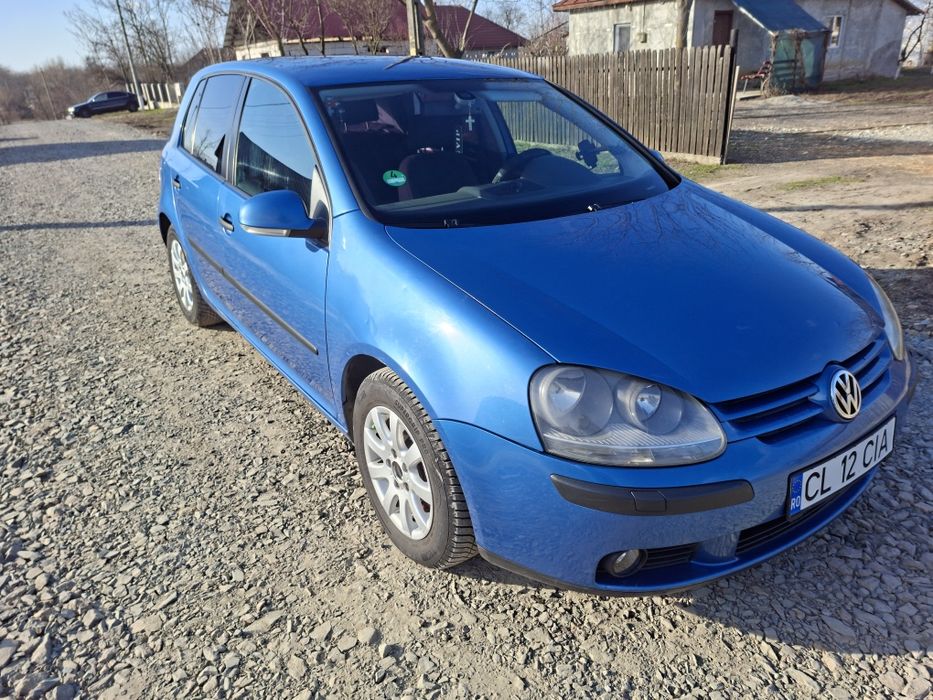 Vând golf 5 1.6 benzina