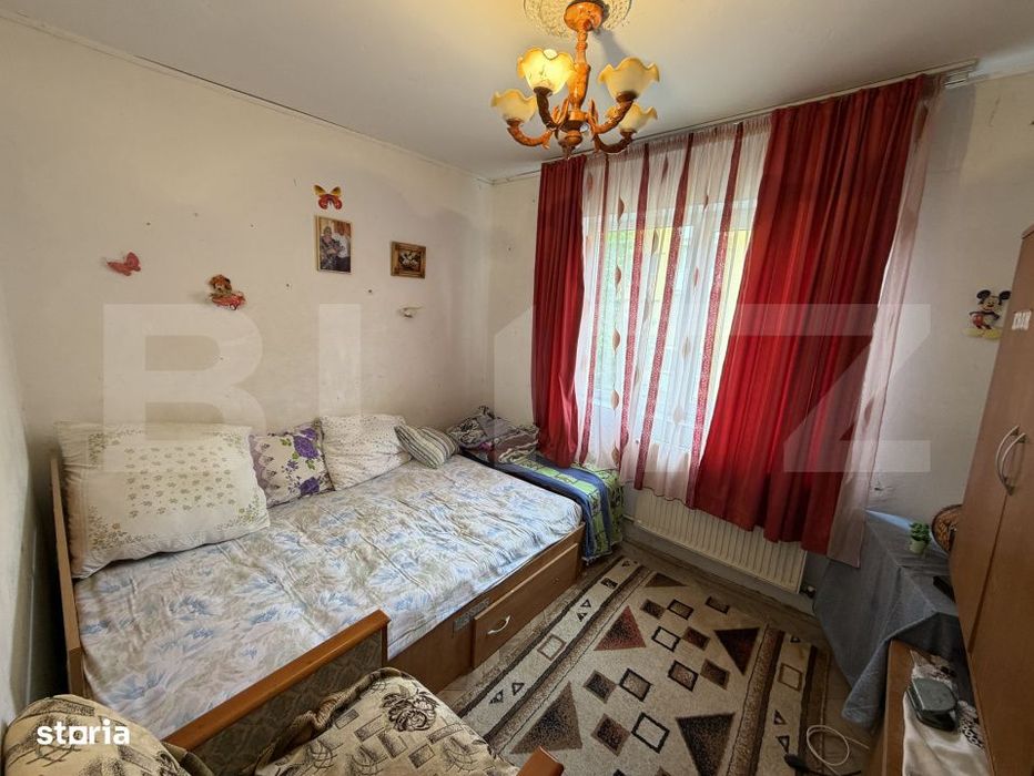 Apartament 3 camere, etaj 2, zona Plopilor