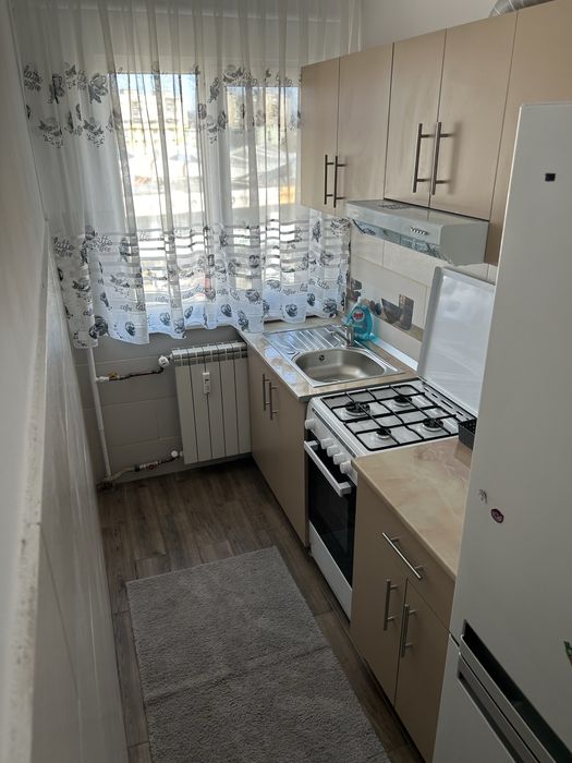 Inchiriez apartament in regim hotelier