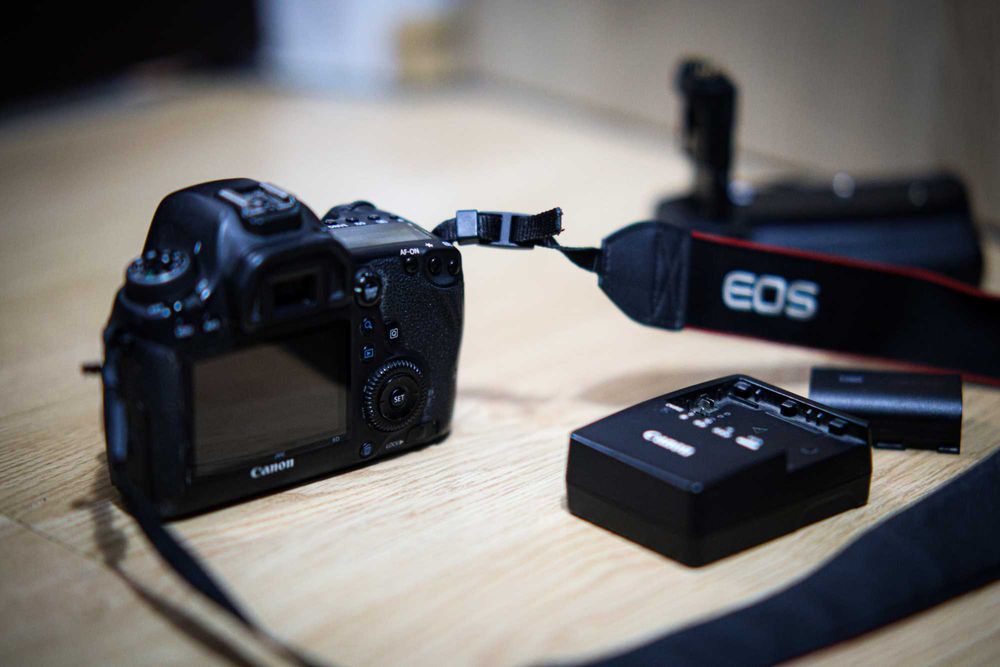 Canon EOS 6D Aparat Foto DSLR Full Frame 20MP CMOS Body