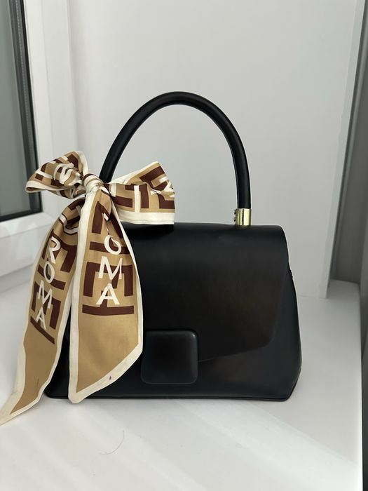 Стильная чёрная сумка, аккуратное состояние