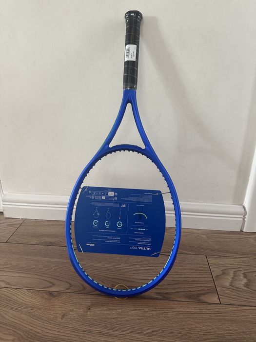 Racheta Wilson Ultra V5 (ultim model),300g,cap 100,maner 1,2 si 3
