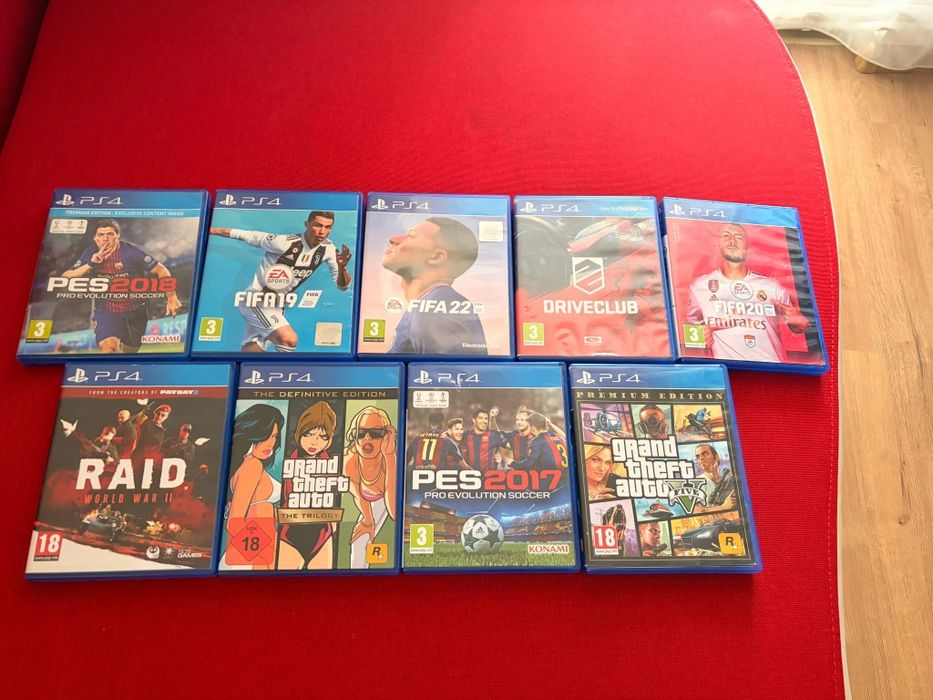 De vanzare  PlayStation 4