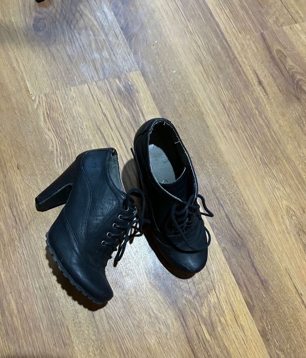 Дамски обувки 35 номер