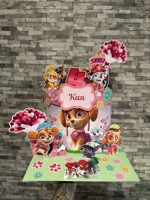 Бутафорна/картонена торта