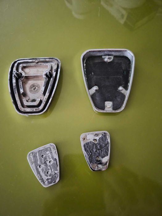 Ровър -оригинални предни и задни емблеми