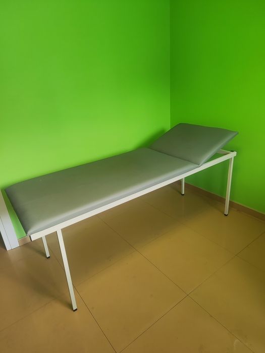Продам кушетку медицинскую