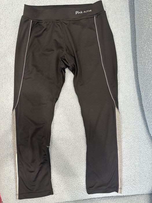 Одежда для спорта женская