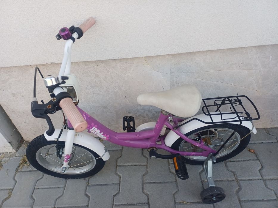 Продавам детско колело