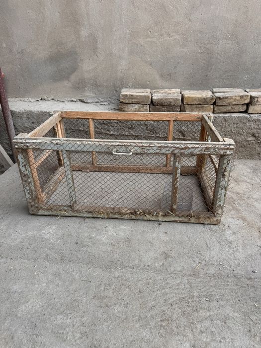 Jo’ja, bedana va mayda parrandalar uchun qafas sotiladi.