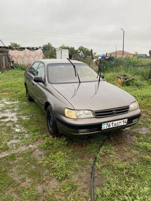 Продам машину Тайота Карина Е