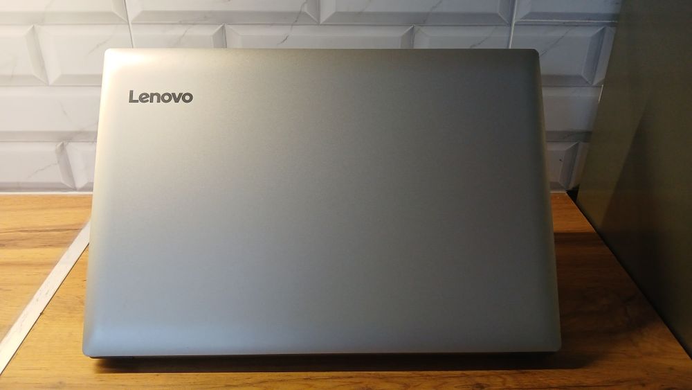 Lenovo 17 ekran, 120 SSD, batarya 2 soatgacha