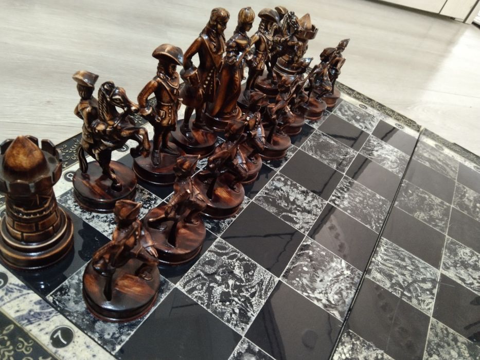 Shaxmad yongoqdan ishlangan