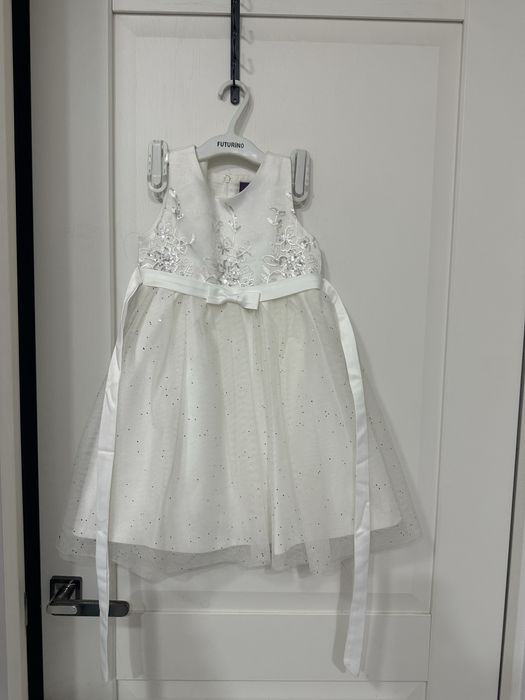 Платья на девочек