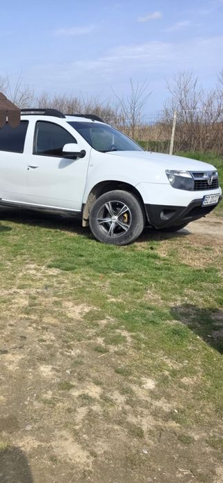 Vând Dacia duster 4x4,  1,6 benzina cu gpl