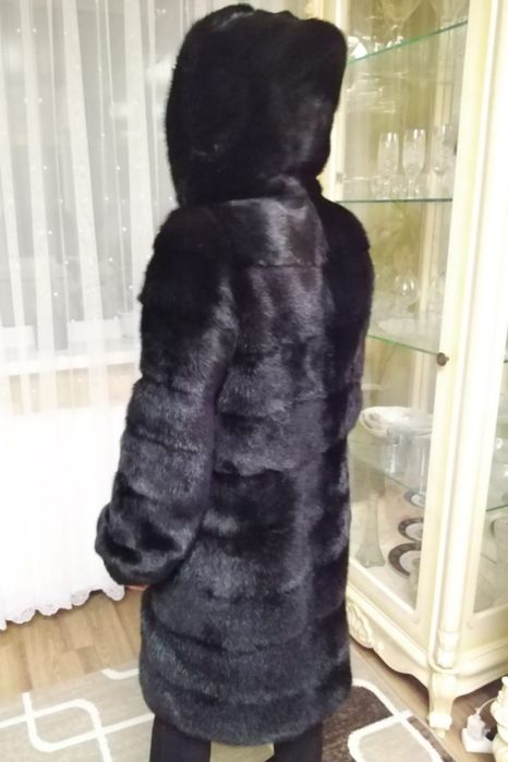 Продам норковую шубу