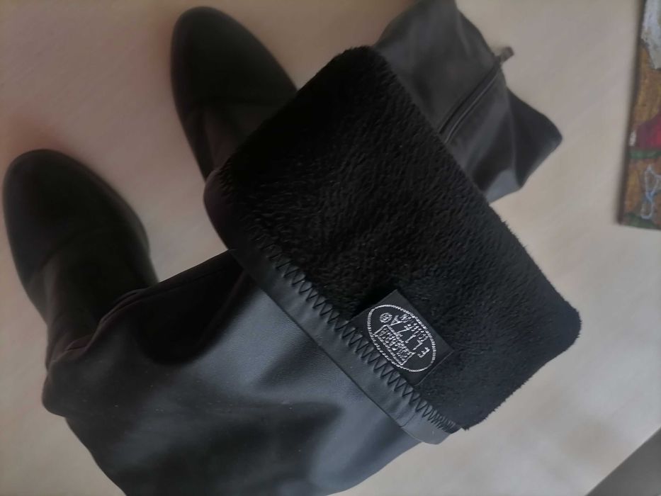 Дамски боти и ботуши