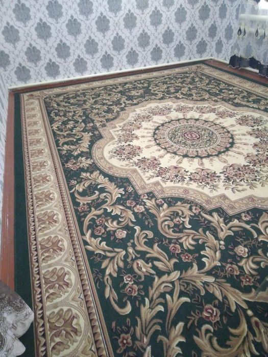 Gilem satiladi razmer 6x4 metr