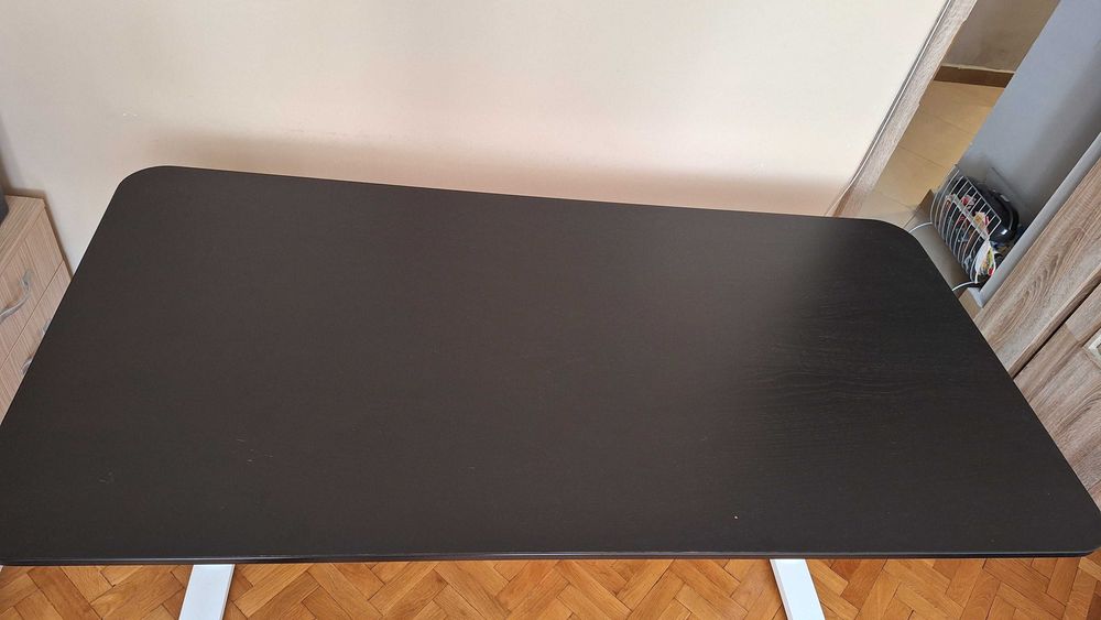 Бюро за домашен офис от ИКЕА