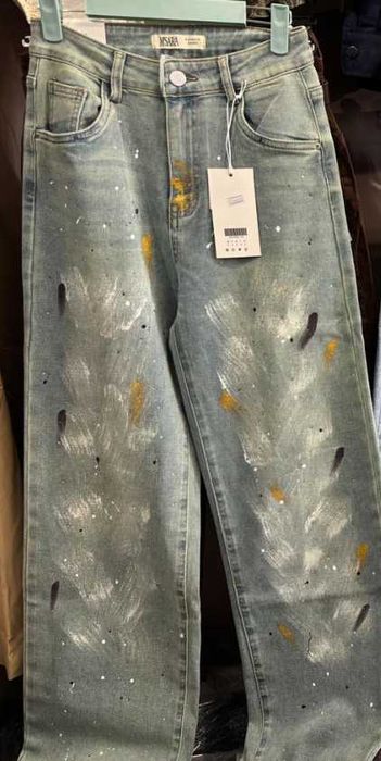 ДЪНКИ Арт деним с изискан характер