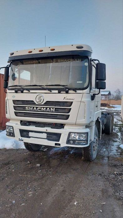 SHACMAN тягач (без пробег срочна вариантга)