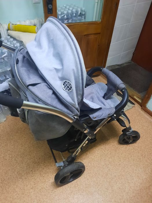 Продаю коляску детскую