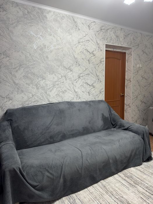 Продам диван 220 см в хорошем состоянии