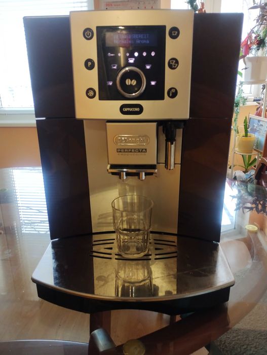 кафеавтомат Delonhi Perfekta ESAM 5550