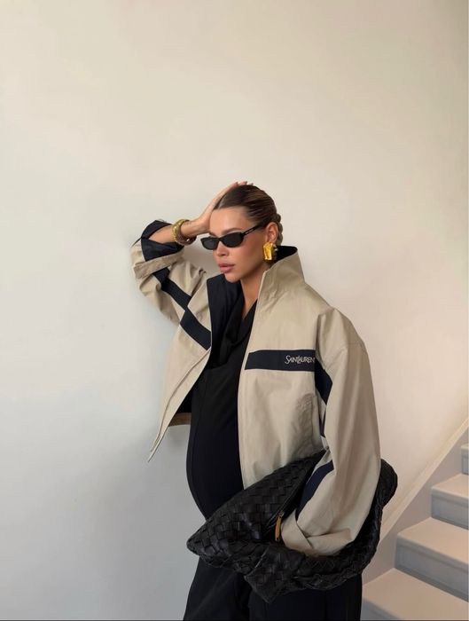 Леко яке Yves Saint Laurent p.M
