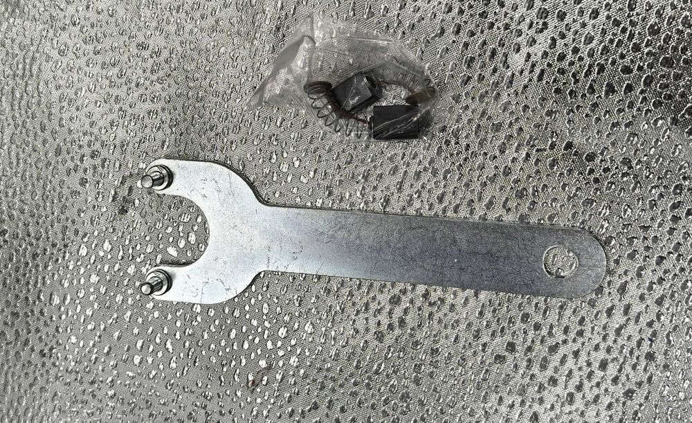 Polizor Unghiular 1200W 125mm Putere si Precizie