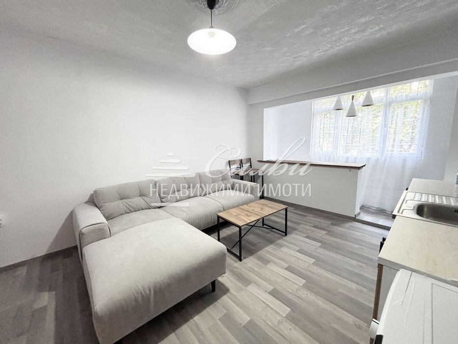 Дава се под наем Едностаен апартамент в Шумен, Добруджански - 45 кв.м за 229.5 € - Снимка #1