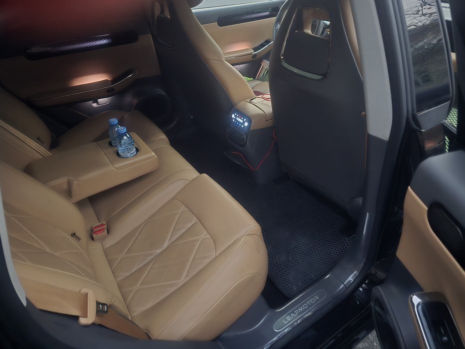 Машина в хорош в хорошем состоянии