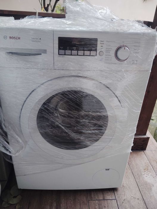 Пералня BOSCH serie 4