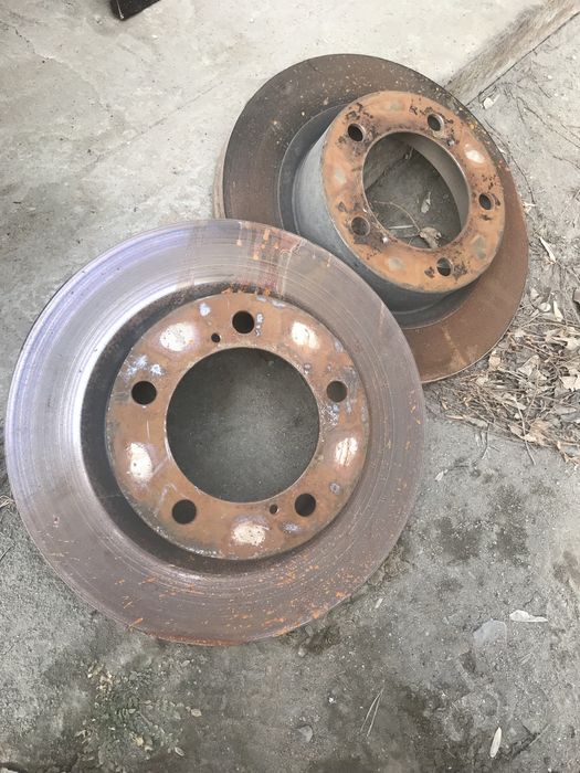 Продам тормозные диски на Ланд Крузер