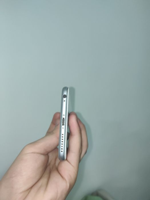 Iphone 6 S plus aybi Batareya yoq va ovoz kataradigan ishlamaydi