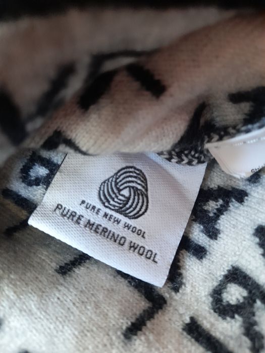 KARL LAGERFELD мъжки вълнен пуловер S размер.