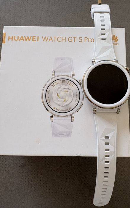 Смарт часовник Huawei Gt 5 Pro