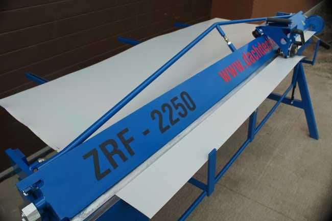 Abkant ZRF 2250/1,2 mm Dachdecker