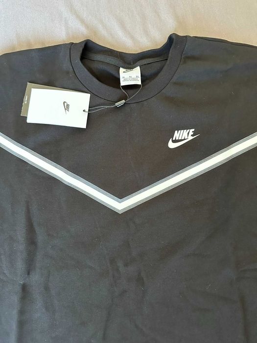 Спортен мъжки летен екип Nike – размер L – нов тенинска и шорти