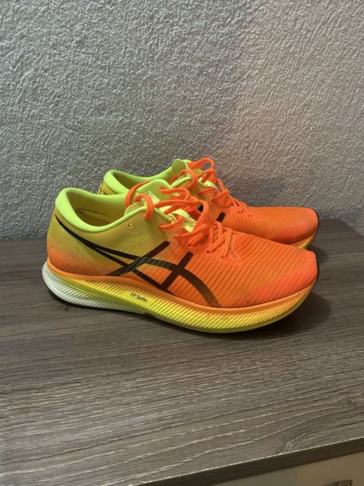 Маратонки Asics FFturbo
