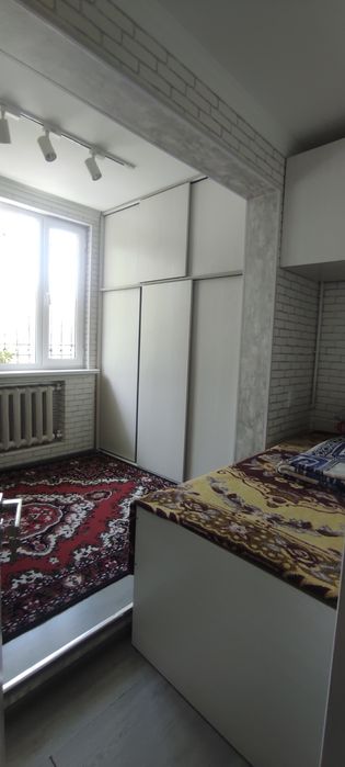 Продается 4 комнатная квартира